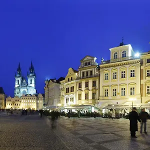 Grand Prága
